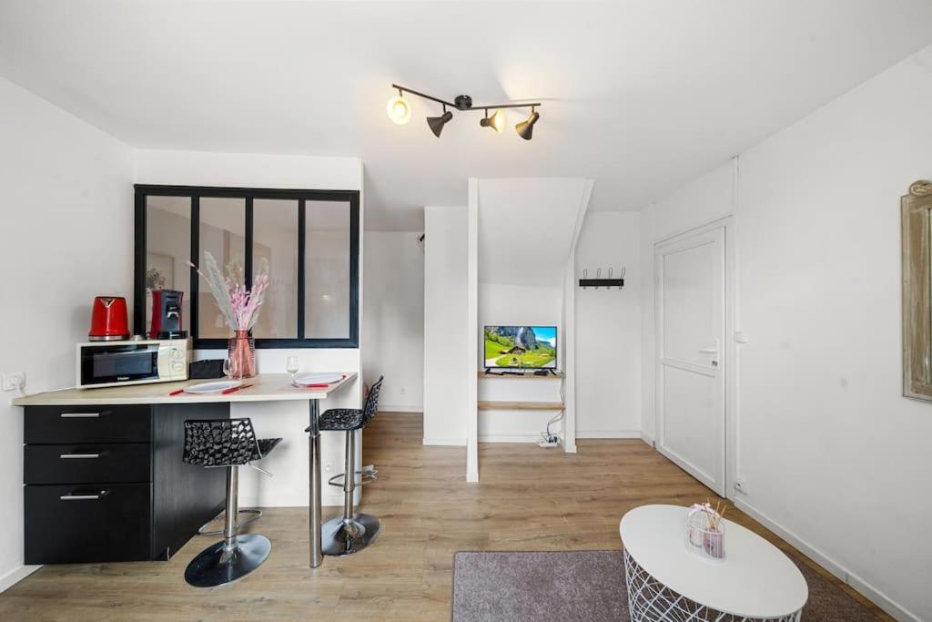 La Vie En Rose, Studio Cv Beaune Beaune  Zewnętrze zdjęcie
